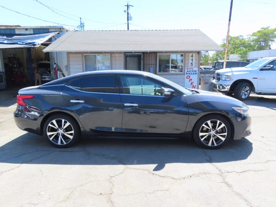 2017 Nissan Maxima SV en venta en Art's Auto Sales, Hanford CA