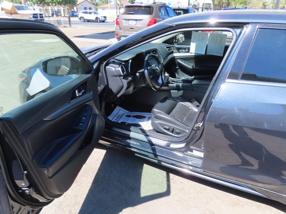 2017 Nissan Maxima SV foto 5