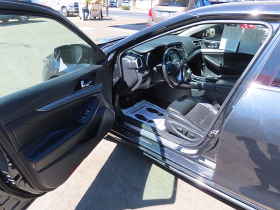 2017 Nissan Maxima SV foto 6