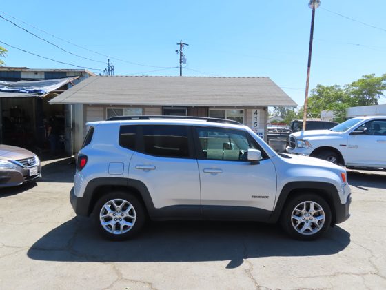 2015 Jeep Renegade Latitude en venta en Art's Auto Sales, Hanford CA
