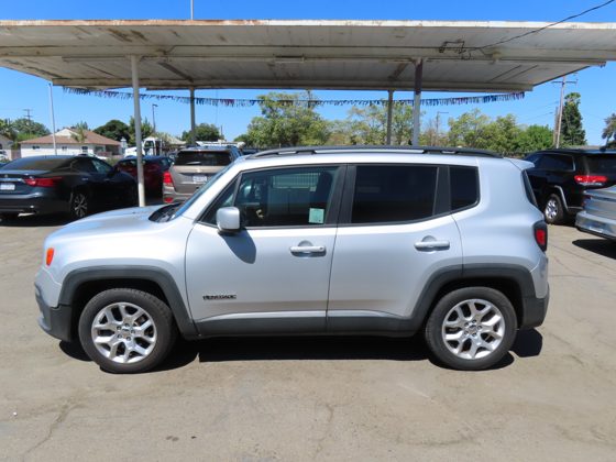 2015 Jeep Renegade Latitude foto 4