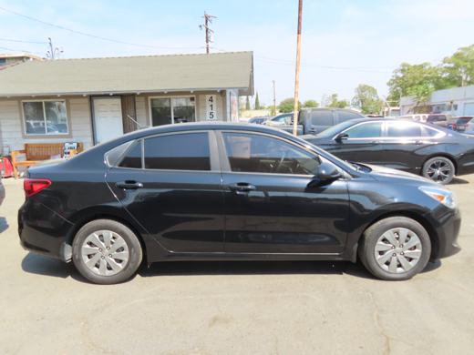 2019 Kia Rio S foto 2