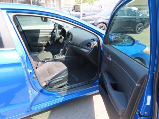 2017 Hyundai Elantra Limited foto 8
