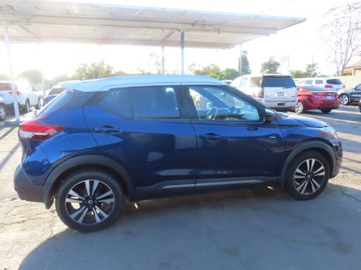 2018 Nissan Kicks SR foto 3