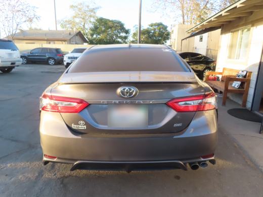 2018 Toyota Camry SE foto 4
